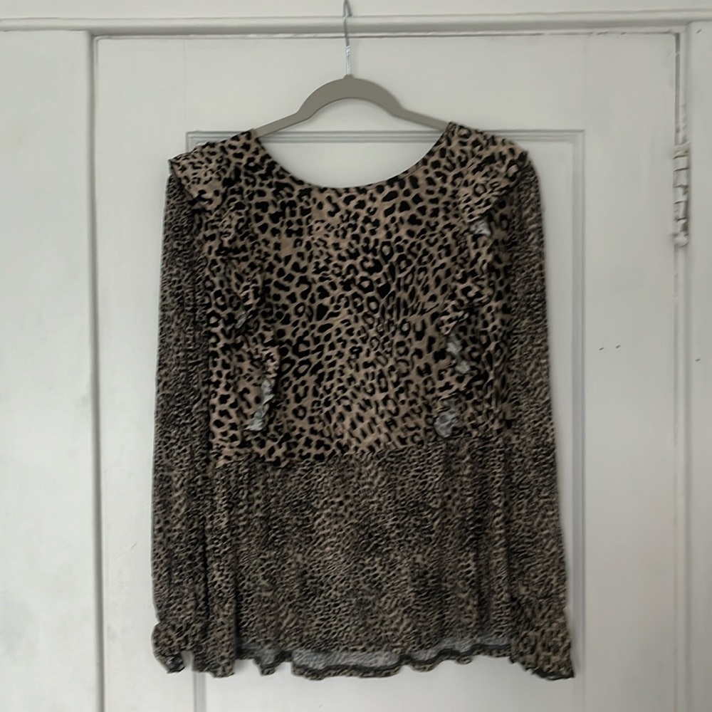Brand: Versona Size: xl color: brown black cheetah print